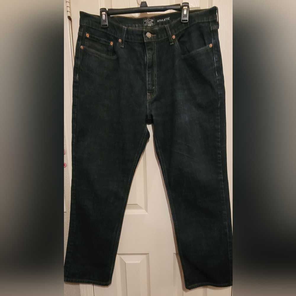 Gently used men's Levi Strauss jeans